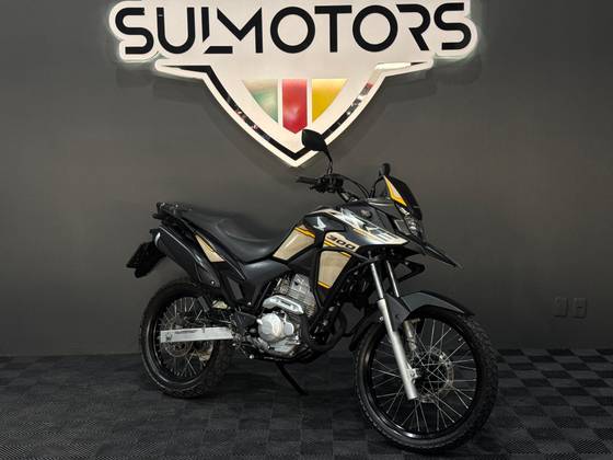 HONDA XRE 300 ADVENTURE HONDA XRE 300 ADVENTURE